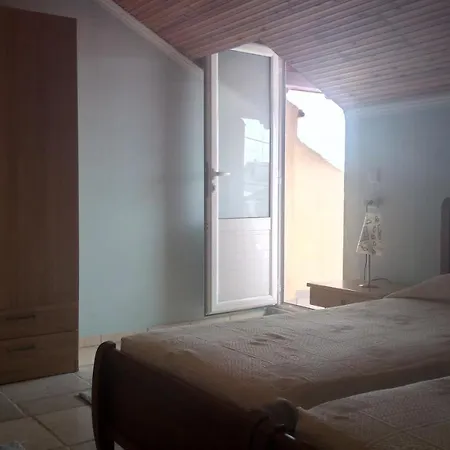 Apartment Attic Of Mary Nea Roda