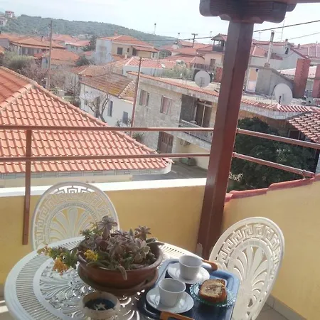 Attic Of Mary Apartment Nea Roda